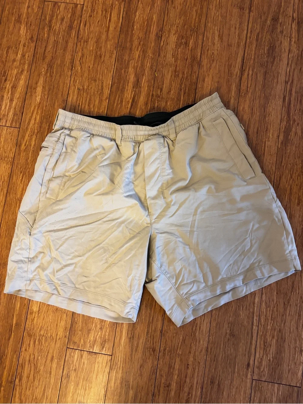 Birddog men’s xl  tan hybrid golf/Athletic Shorts worn once